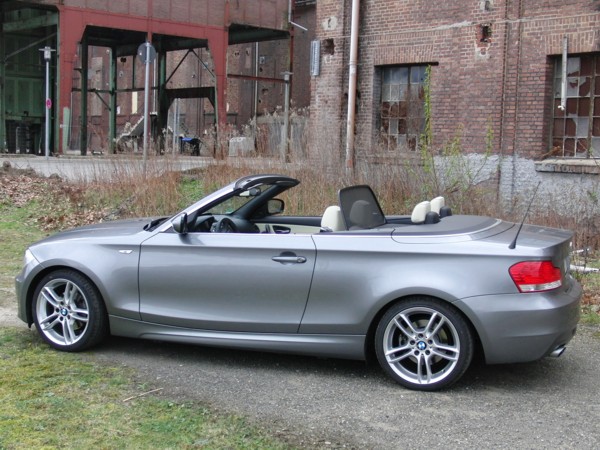 BMW 1er Cabrio E88 120D M261 Felgen 215 245 Reifen MPaket MFahrwerk spacegrau 1 (1).jpg